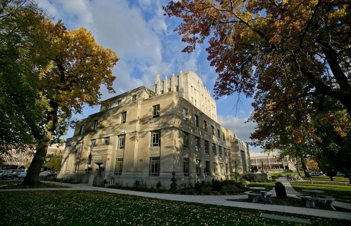 The Idaho Law and Justice Learning Center, on the corner of 5th and Jefferson streets, serves as the home of the Boise campus of the University of Idaho College of Law. It was formerly the Ada County Courthouse.