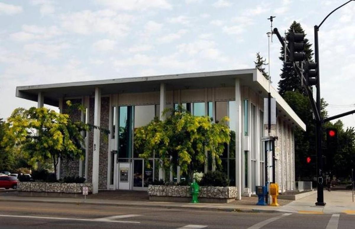 This vacant former Home Federal Bank building, kitty-corner from the Capitol, would be demolished to make room for a new six-floor building.
