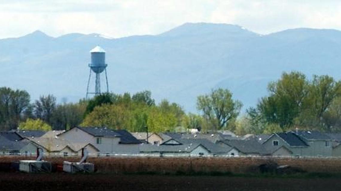 A mysterious smell in Kuna has authorities stumped.