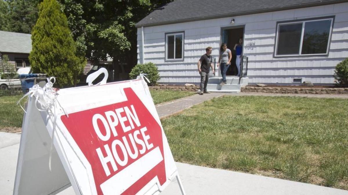 Resale homes were on the market for an average of 29 days before selling in 2017 in Ada County. This home on South Roosevelt Street on the Boise Bench attracted potential buyers during an open house.