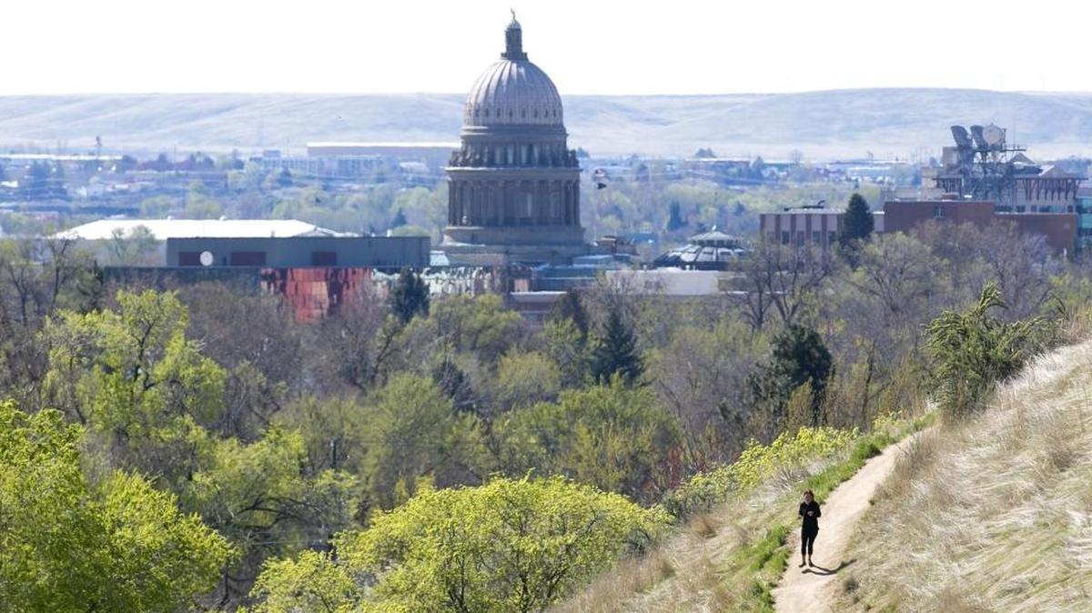 Boise foothills trails help make the city attractive to doctors, according to a medical industry publication.