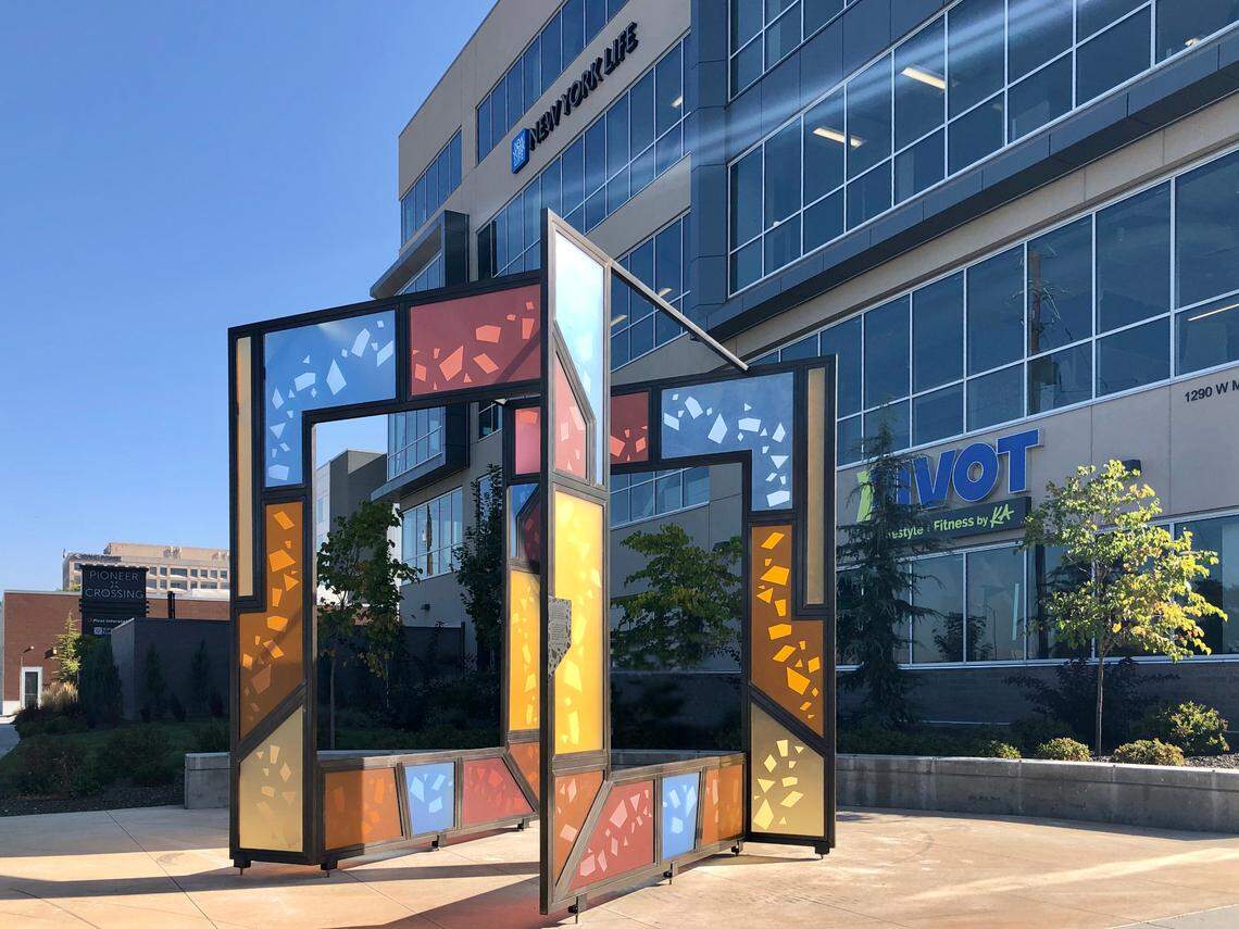 “Roads East, Roads West,” designed by Jordan Yankovich and Tara Garrett of KovichCo in Boise, has been installed at Ball Ventures Ahlquist’s Pioneer Crossing commercial development at 13th and Myrtle streets in downtown Boise.