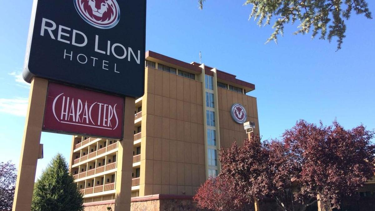 Who will buy the Red Lion Hotel Boise Downtowner?