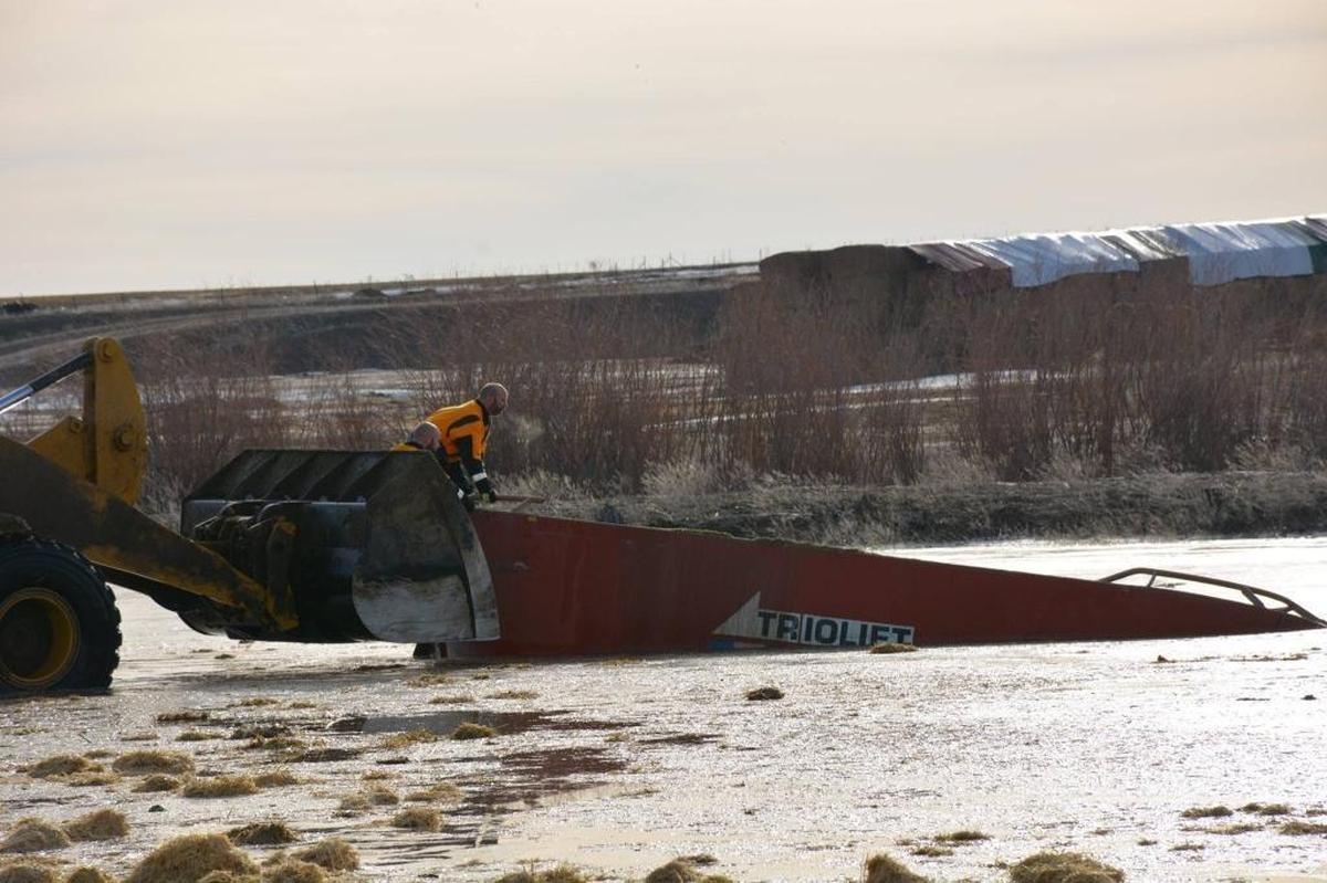 Sheriff’s deputies and rescuers were on scene the morning that Ruperto Vazquez-Carrera died at Sunrise Organic Farms in Jerome. When they pulled up his feed truck, his body wasn’t inside. A dive team found it in another part of the manure lagoon, where he ended up while trying to swim to safety.