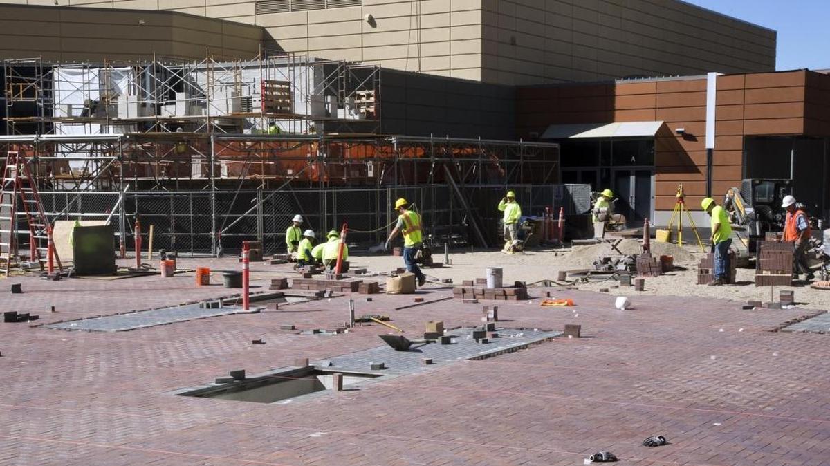 Construction of Grove Plaza continued this fall with additions to the Boise Centre.