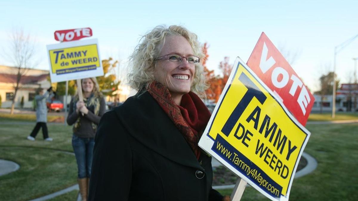 Meridian Mayor Tammy DeWeerd campaigning.