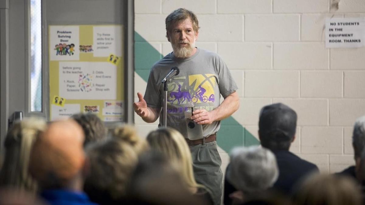 Richard Llewellyn leads a conversation with residents at a meeting of the North West Neighborhood Association of Boise at Shadow Hills Elementary School on Tuesday. He said it’s time to push back against overdevelopment and vanishing open spaces as Boise grows. Llewellyn’s family owns farmland in the area and has lived there since the 1950s.