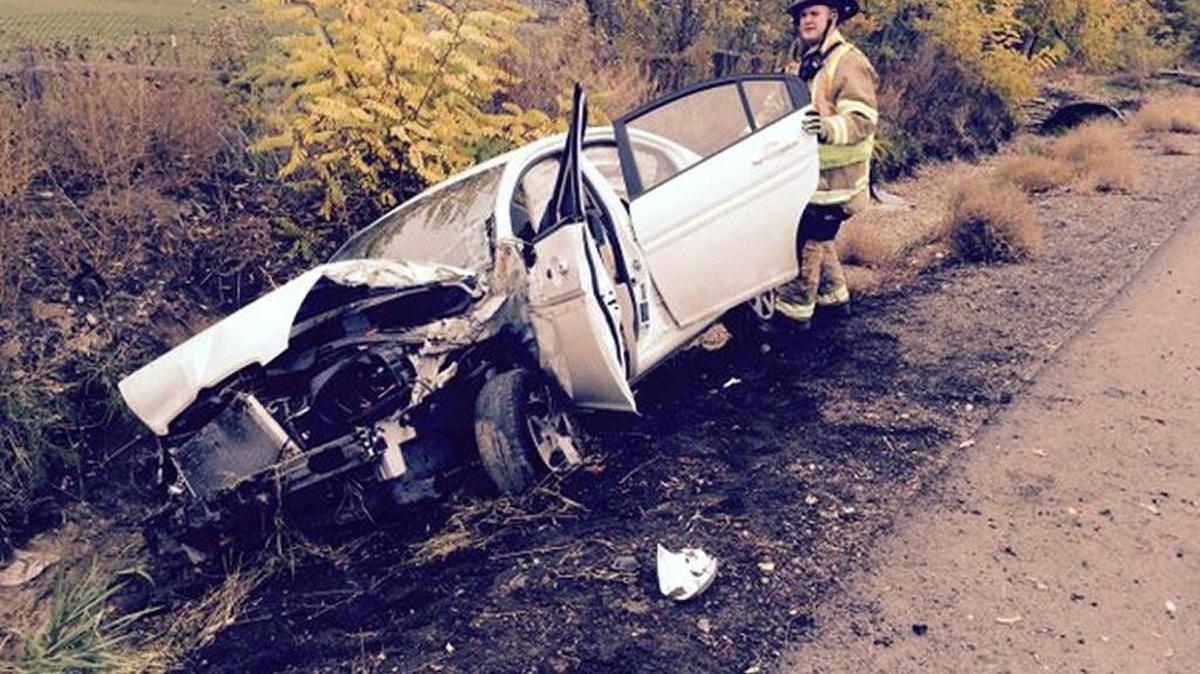 Eagle firefighters and Ada County deputies responded to a one-car crash at State Street and Ulmer Lane Monday afternoon.