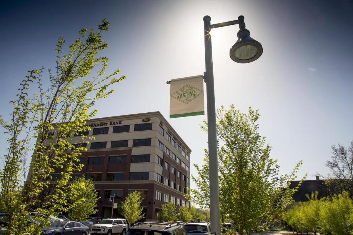 If built to its current plan, a project proposed by city councilman and devloper Scot Ludwig would put two towers on either side of Broad Street along 5th Street, in parking lots west and southwest of the Idaho Independent Bank building shown here. The towers, which would stand 118 feet and 158 feet tall, would be connected by a large skybridge.