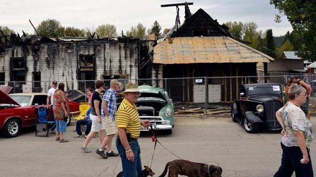 The structure is expected to undergo demolition Monday, according to co-owner Toni Barrett.