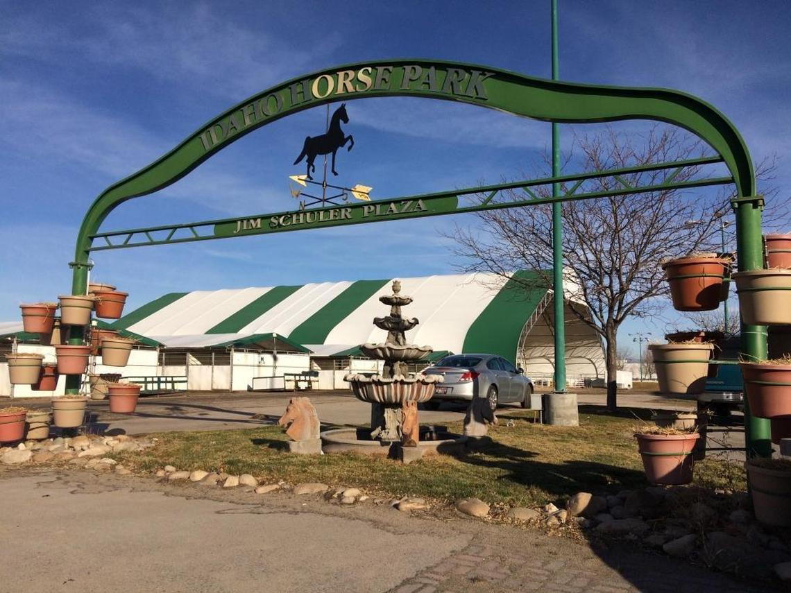 The Idaho Horse Park, opened in 2005, include an outdoor rodeo ring, an indoor arena and an English riding center.