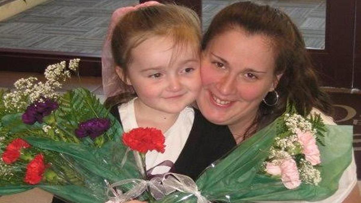 Annita “Nita” Harmon with her daughter, Alyssa, around 2010.