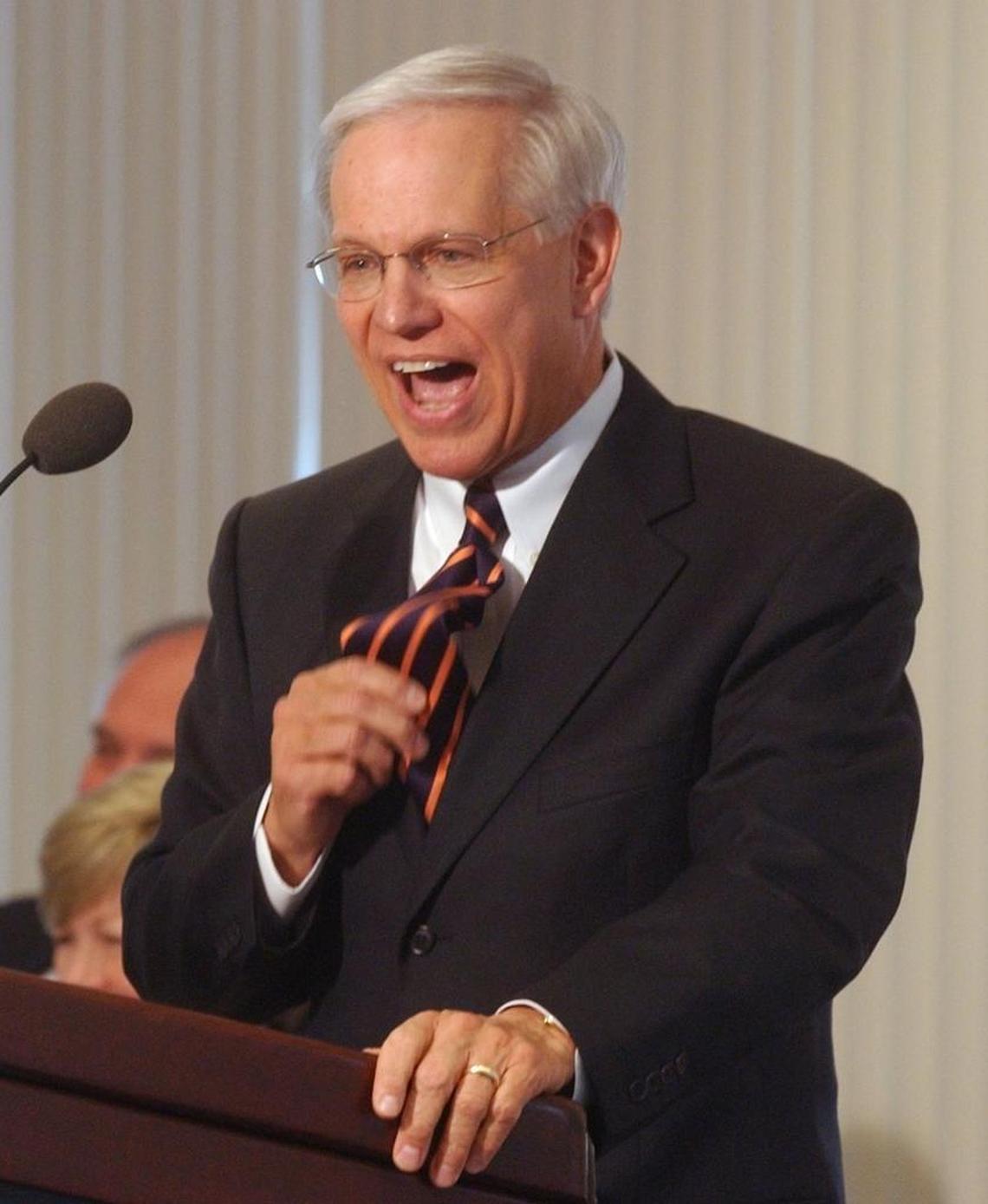 Bob Kustra jokes about how hard it was to find a tie with Boise State University’s colors at his May 2003 formal introduction as the university’s new president.