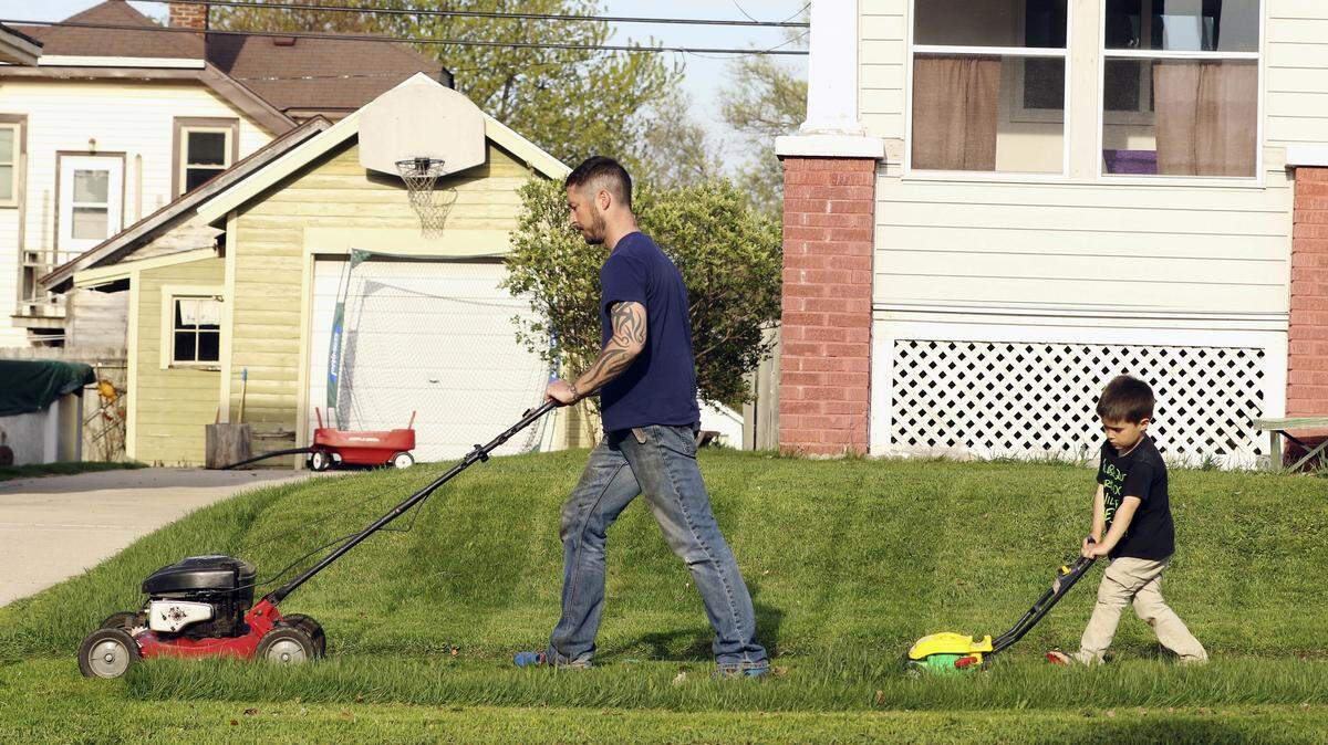 Working dads in Idaho have a decent work-life balance, but poor-quality child care makes our state one of the worst in the nation for parents.