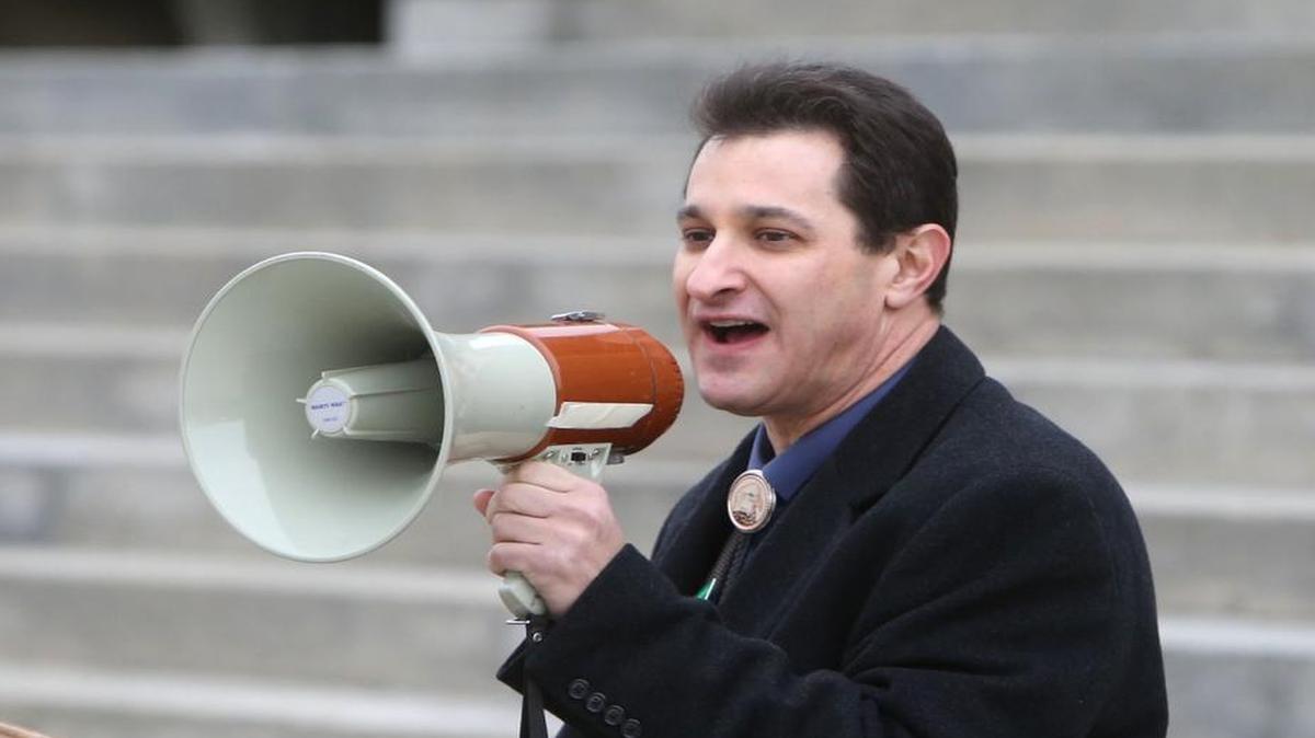 Idaho Freedom Foundation director Wayne Hoffman speaks at a rally in 2014.