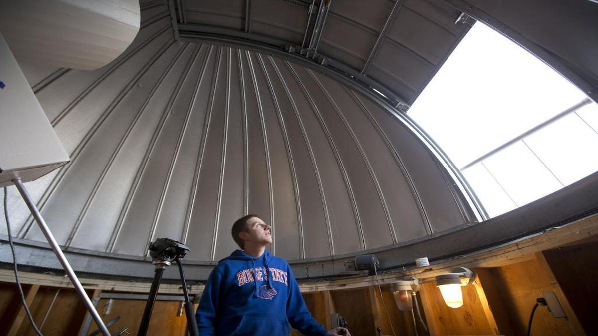 Boise State assistant professor Brian Jackson opens the dome at the university’s observatory, built in the 1970s atop the Education and Science Building on campus. Jackson plans to hold public events to let people view features on the moon and distant planets in our solar system.