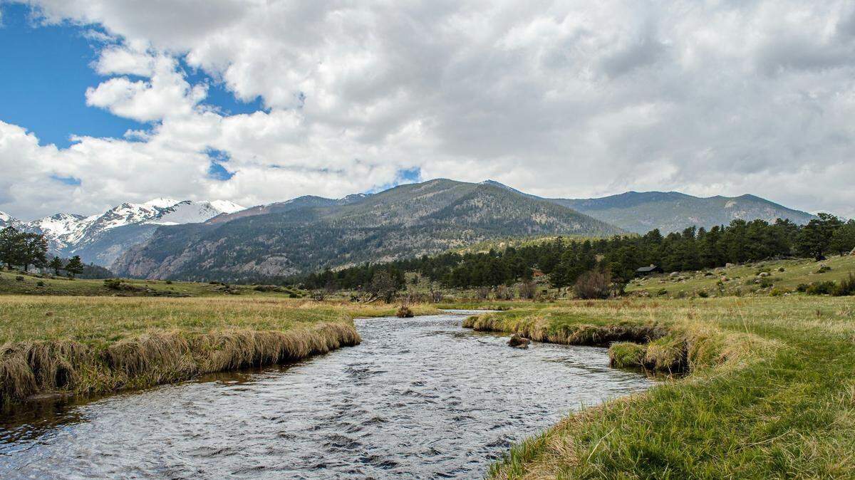 Hikers found an unconscious 80-year-old on a trail in a Colorado national park and gave her CPR until help arrived.