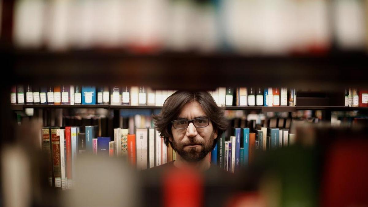 He led a secret double life as the blogger Mosul Eye, documenting Islamic State’s atrocities for the world. Now in Europe, Omar Mohammed no longer wants to remain anonymous.