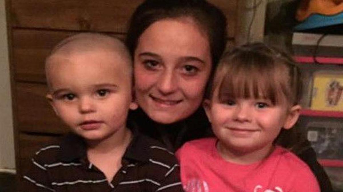 Kelsey Osborne with her children Ryker and Madyson