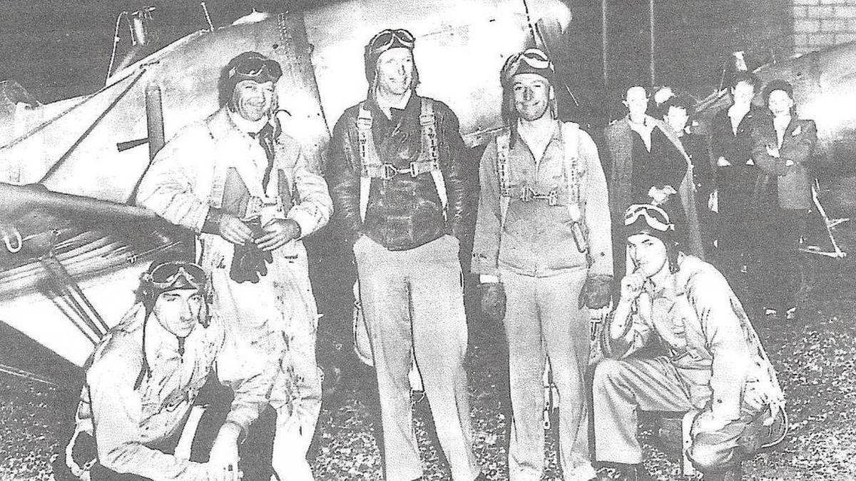 In the 1940s, Webb’s Flying Service flight instructors pose with their Ryan STA trainers.
