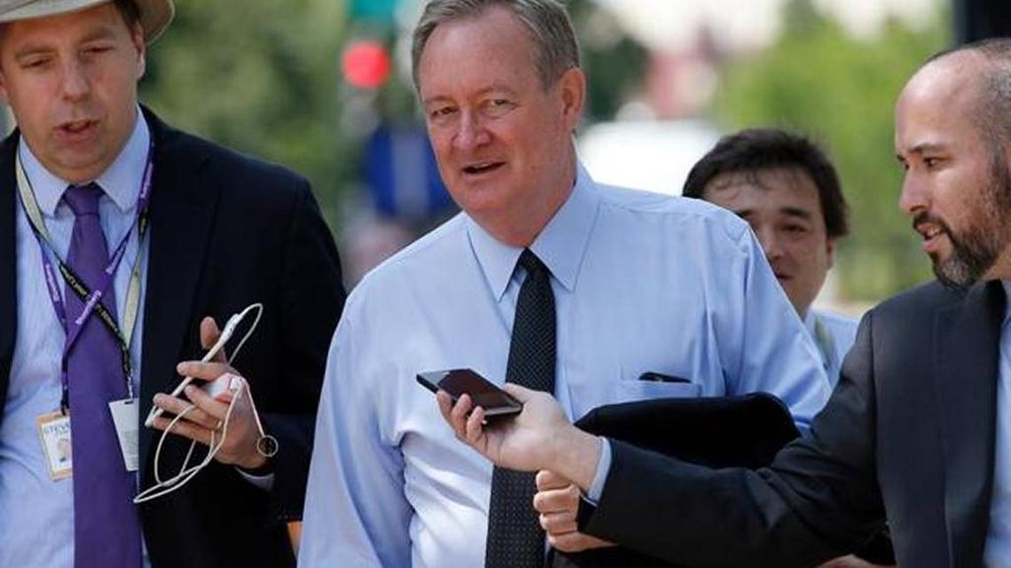 Sen. Michael Crapo, R-Idaho, is pursued by reporters as he arrives for a meeting with Republican presidential candidate Donald Trump and the Senate Republican Conference on July 7, at the National Republican Senatorial Committee headquarters in Washington.