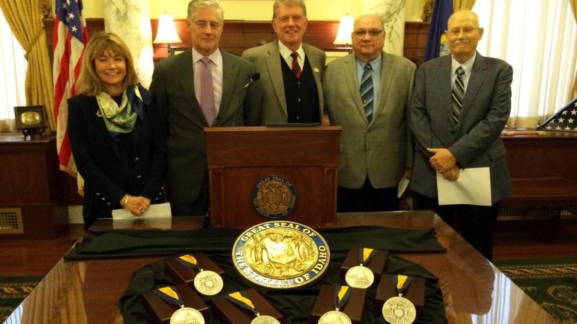 Otter creates new top civilian honor for Idaho service