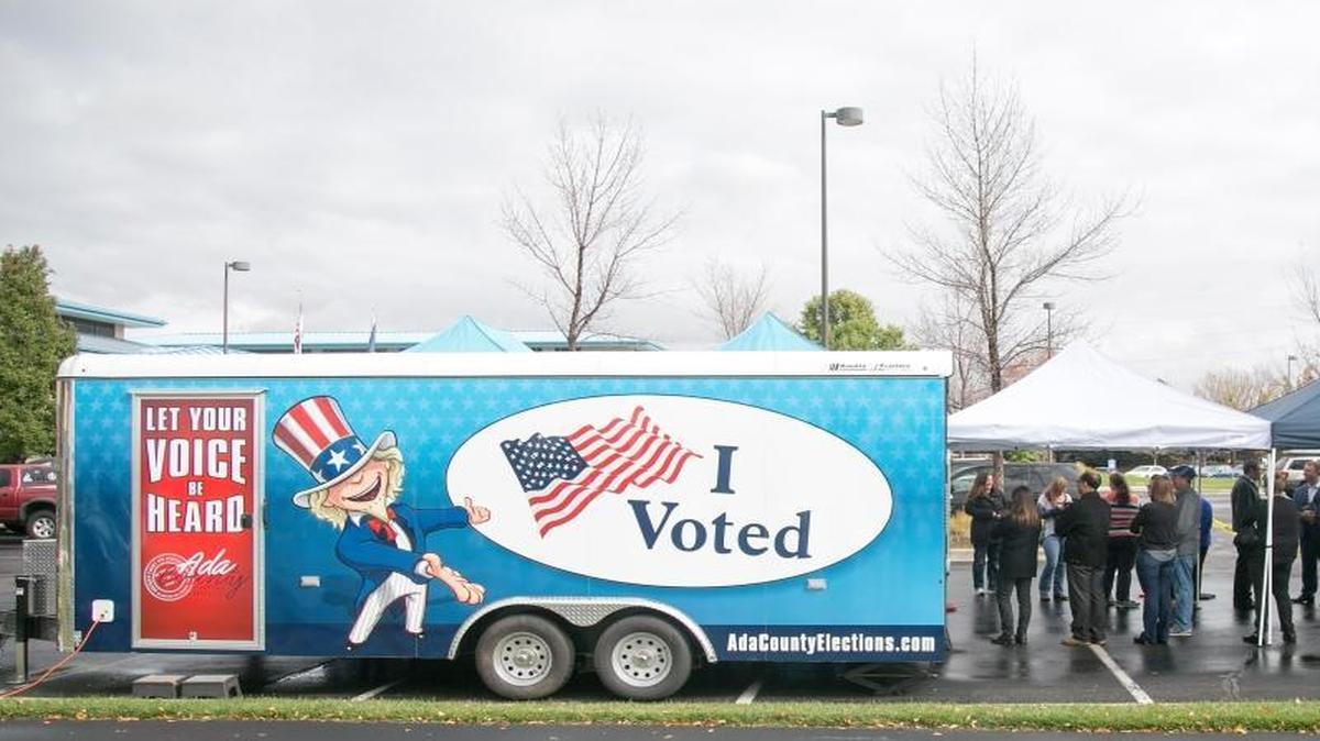 Voters line up to cast their ballots Oct. 18, 2016 at Ada County's mobile early voting truck, which that day was set up at Blue Cross of Idaho in Meridian.
