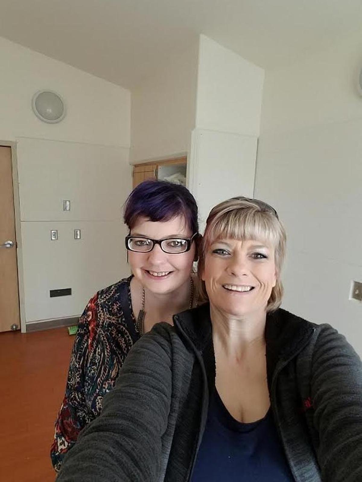 Katelyn Hodges, left, and her mom, Renee Hatchett (then Williams), in this 2017 file photo.