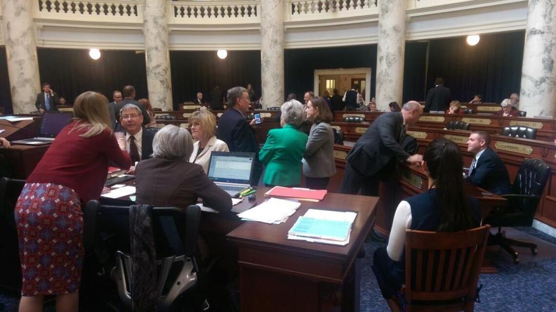 Senate panel sends oil and gas bill to the floor with a unanimous vote