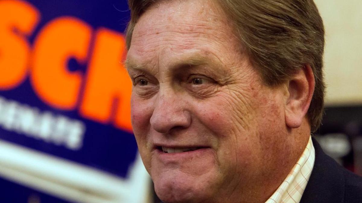 Rep. Mike Simpson talks with reporters while attending a Republican election night party Nov. 4, 2014 at the Riverside Hotel in Boise.