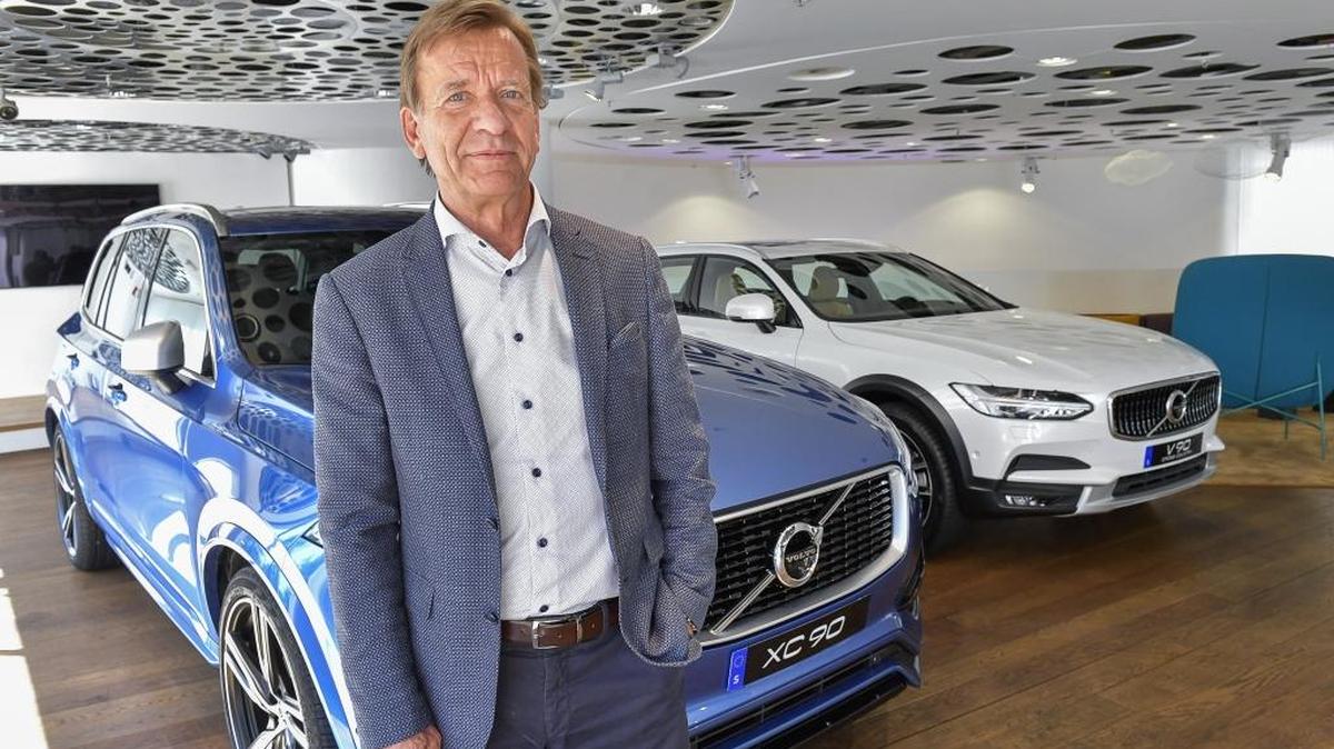 Volvo Cars CEO Hakan Samuelsson says all Volvo cars will be electric or hybrid within two years. The Chinese-owned automotive group plans to phase out the conventional car engine.