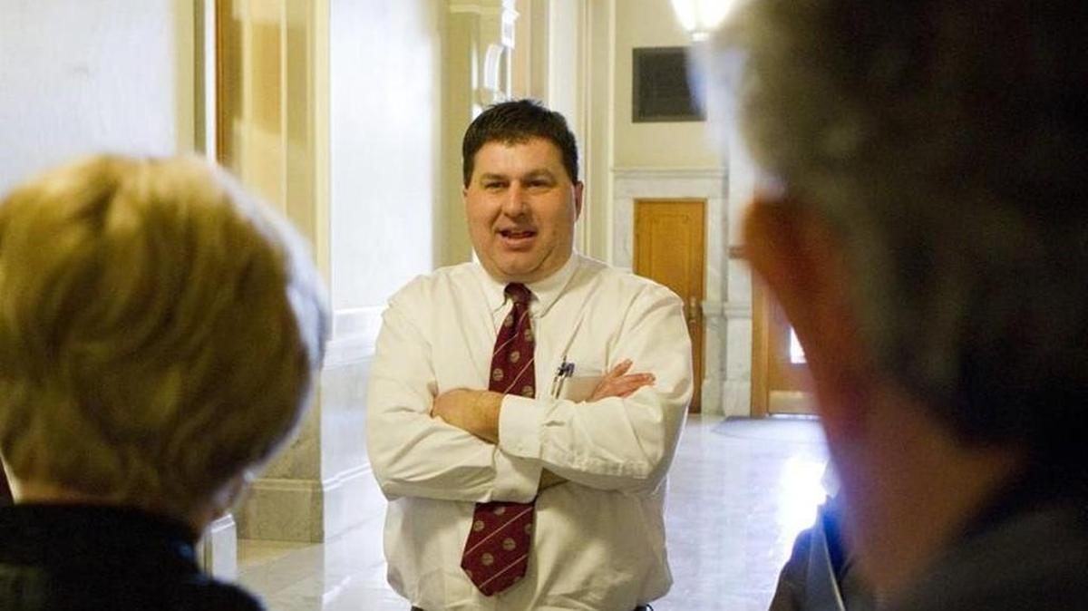 “I don’t believe it’s the taxpayers’ role to fund a pension for us,” Kansas state Sen. Rob Olson told his surprised colleagues.