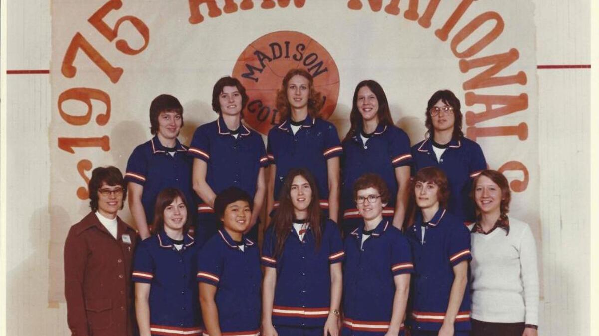 The Boise State women’s basketball team at the 1975 national finals. Coach Connie Thorngren is left; Elaine Clegg is second from left in the back row.