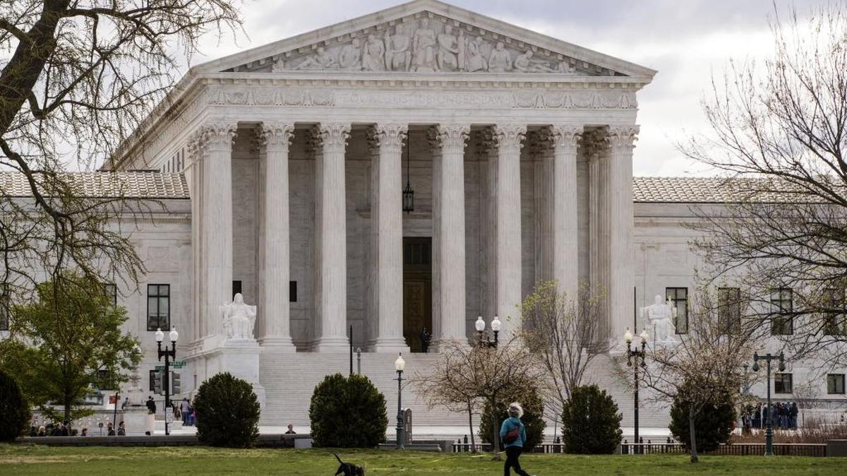 Tthe Supreme Court building in Washington.