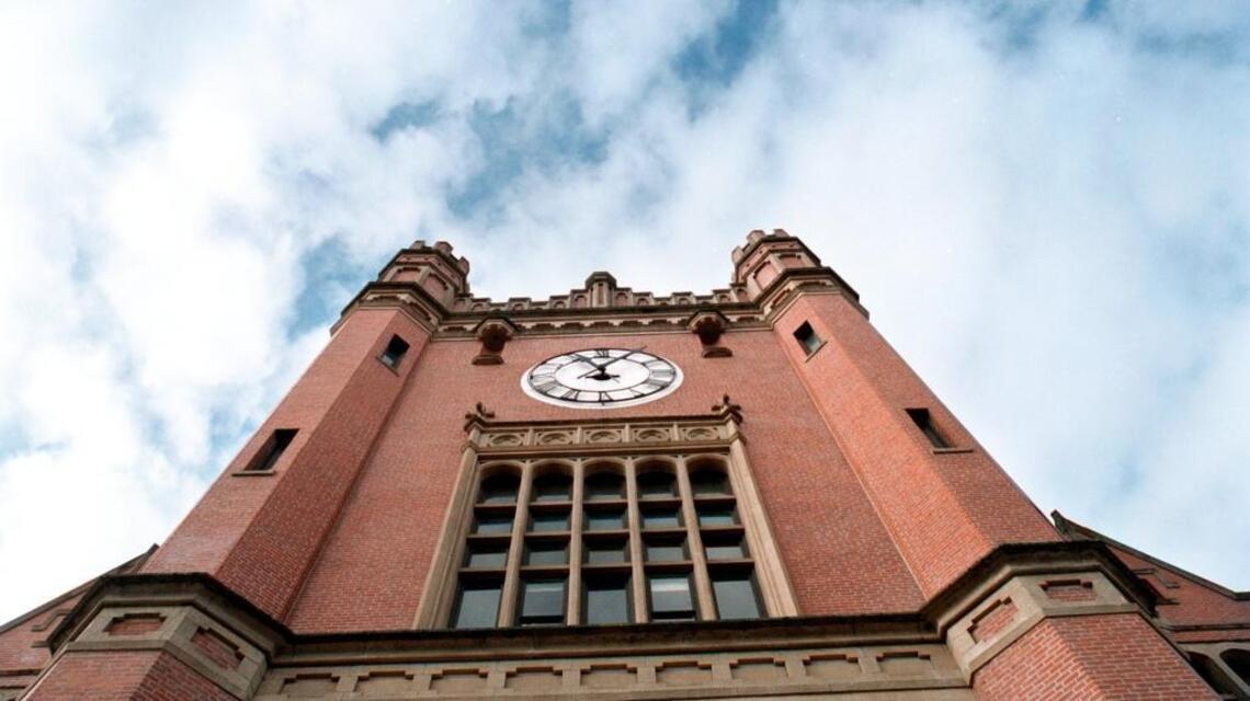 University of Idaho diving coach placed on leave amid investigation into his past