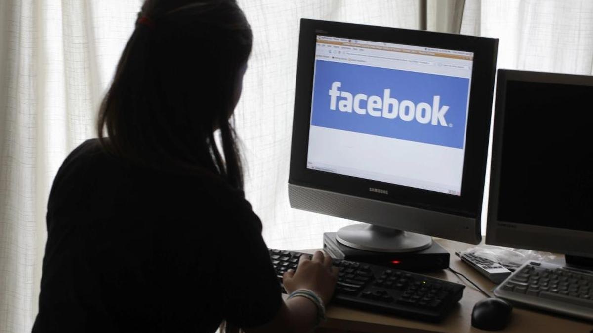 Online media obviously need to do a better job of preventing their platforms from being used to spread hatred and disinformation, columnist Christopher Dale writes.