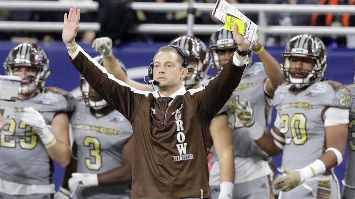 P.J. Fleck leaving Western Michigan to coach Minnesota football