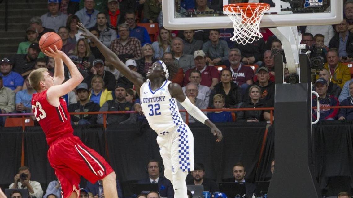 Kentucky tops Davidson in Boise, even while an incredible 30-year streak ends