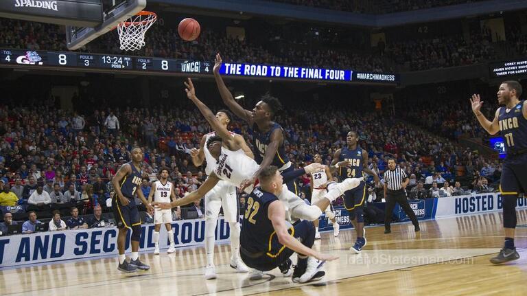 Gonzaga 68, UNC Greensboro 64 in NCAA tourney