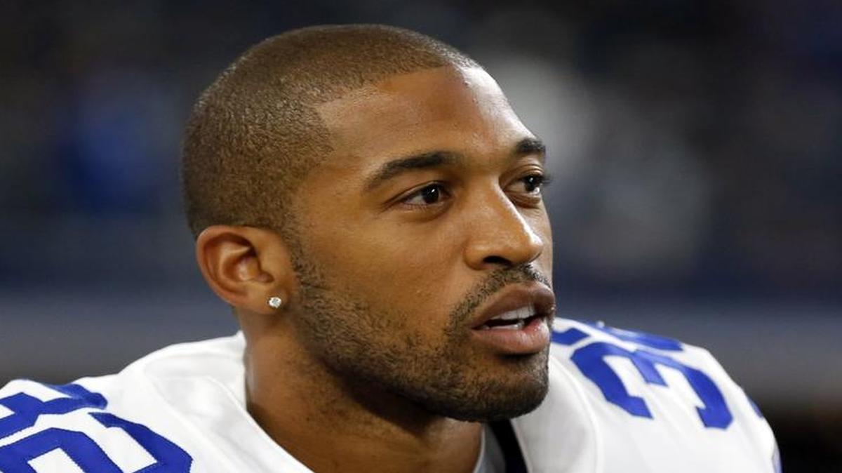 Dallas Cowboys cornerback Orlando Scandrick broke a hand Sunday against the New York Giants.