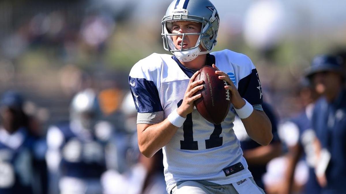 Kellen Moore enters his sixth NFL season with three games of regular-season experience, all with Dallas in 2015. He has four touchdown passes and six interceptions in 104 career attempts.