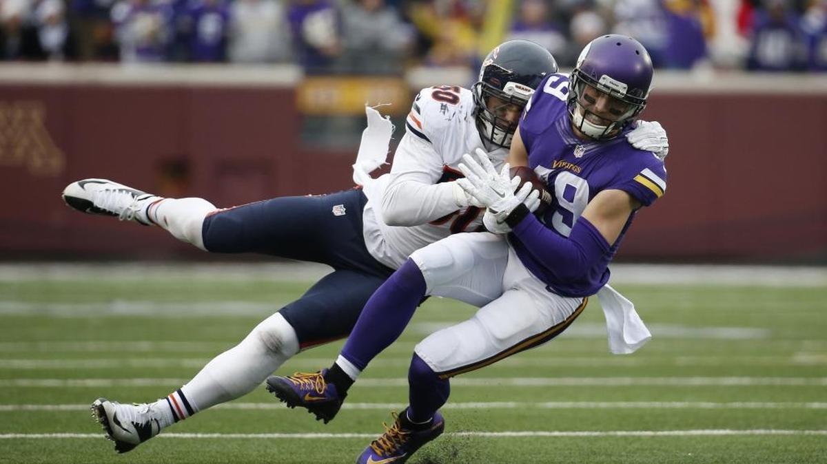 Minnesota wide receiver Adam Thielen, right, has a touchdown reception in all three games of the Vikings’ three-game winning streak.