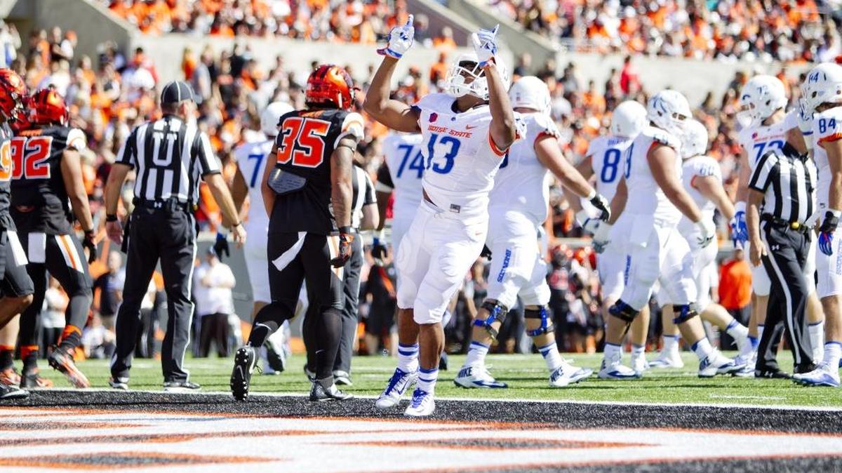 Jeremy McNichols’ average conference start: 27.3 touches from scrimmage (22.6 carries, 4.7 catches) for 173.6 yards (138.7 rushing, 34.9 receiving) and 1.9 touchdowns. His average nonconference effort this year: 23 touches (19.7 carries, 3.3 catches) for 171.7 yards (124 rushing, 47.7 receiving) and three scores. Tonight is his first start against Utah State.