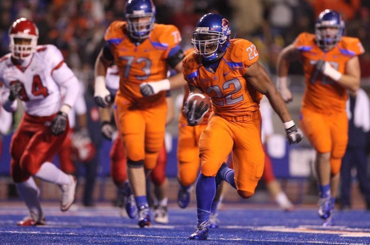 Boise State junior running back Doug Martin rushes for a gain against Fresno State in November 2010. Martin was a first-round draft pick in the NFL to the Tampa Bay Buccaneers in 2012.
