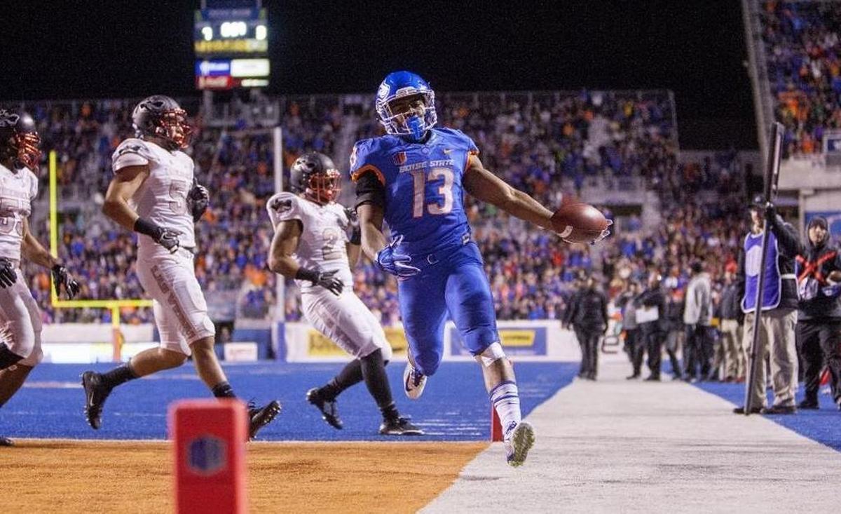 Former Boise State running back Jeremy McNichols could make an important big impression at the NFL Scouting Combine with shoulder surgery on the horizon.