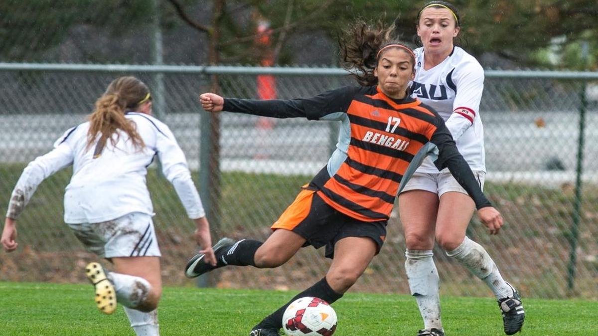 Maria Sanchez went unrecruited out of American Falls High. But she’s drawn attention from the Mexico national team since showing she can dominate the Big Sky.