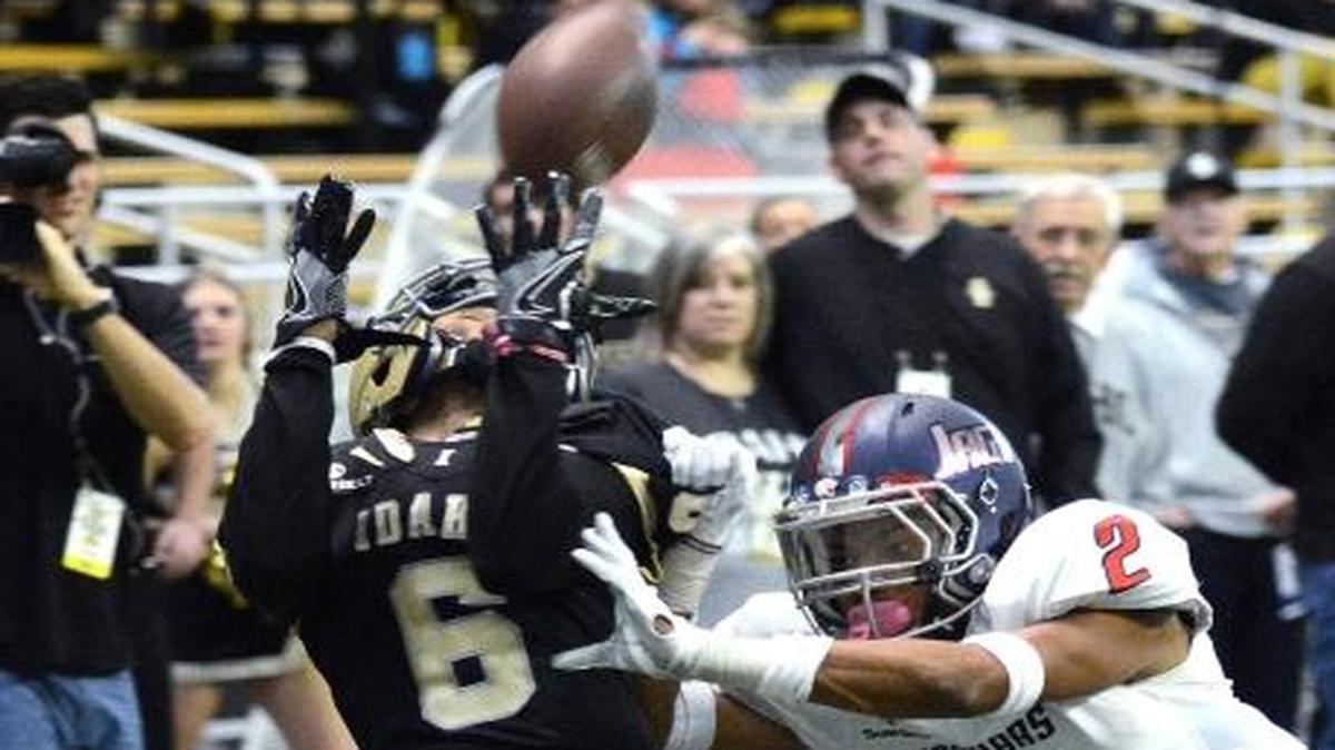 Idaho’s Callen Hightower (6) makes a touchdown reception in front of South Alabama’s Jalen Thompson (2) during the second quarter of an NCAA college football game Saturday, Nov. 26, 2016, in Moscow.