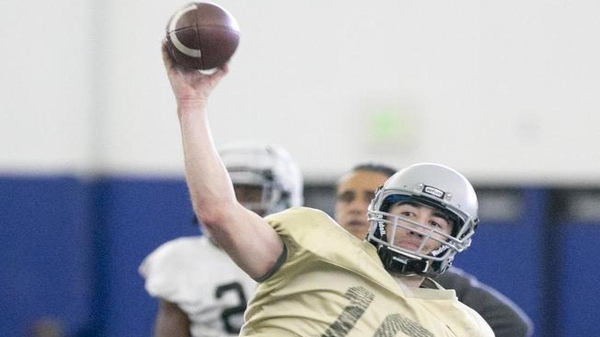 University of Idaho football quarterback Matt Linehan throws a pass during practice at the Caven-Williams Sports Complex in preparation for the Idaho Potato Bowl on Thursday. Monday December, 19, 2016.