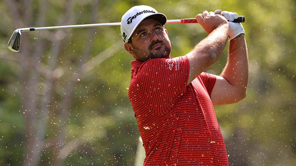 Roberto Diaz shot a 6-under 65 on Saturday at Hillcrest to move to 14 under, tied for the lead with two other golfers.