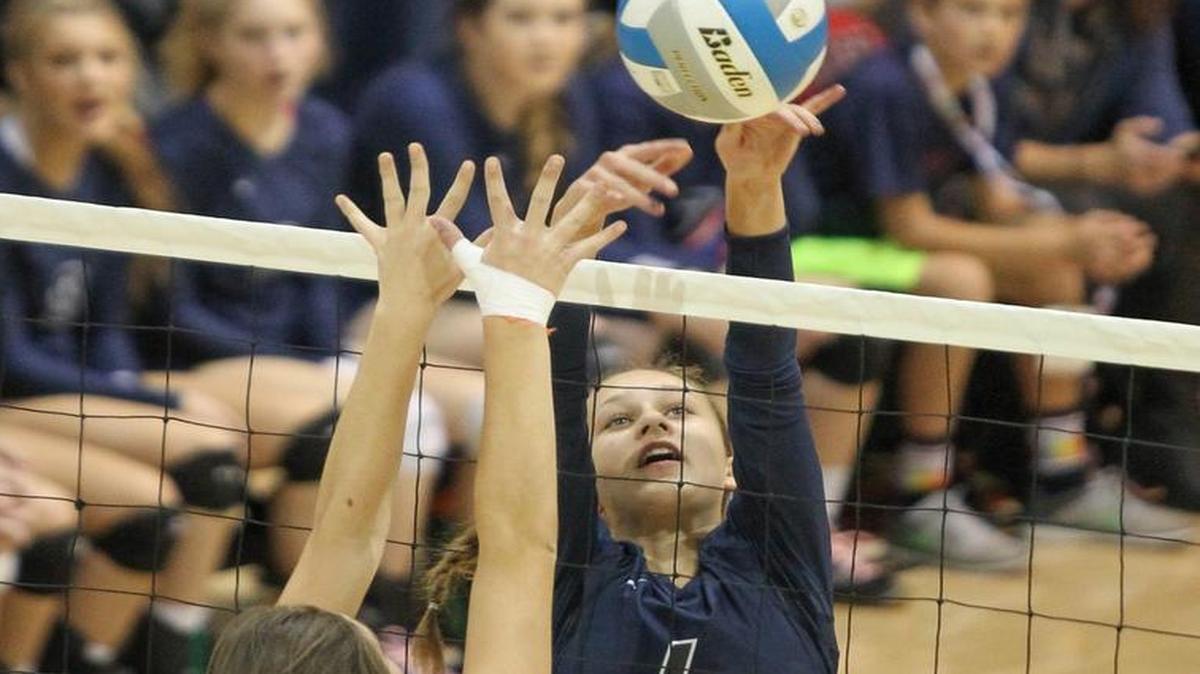 Setter Karen Murphy and the Skyview volleyball team defeated Idaho Falls in the 4A state championship match Saturday at Hillcrest High.
